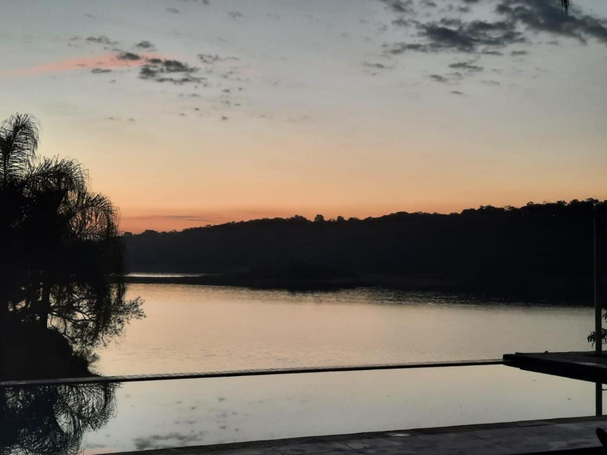 Chacara Em Condominio A Beira Da Represa Para Locacao Familiar Ibiúna Exteriör bild